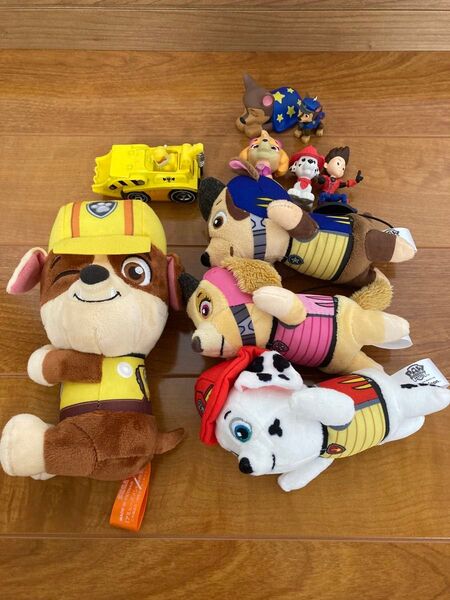 パウパトロール おもちゃまとめ売り ぬいぐるみ ビーグル フィギュア