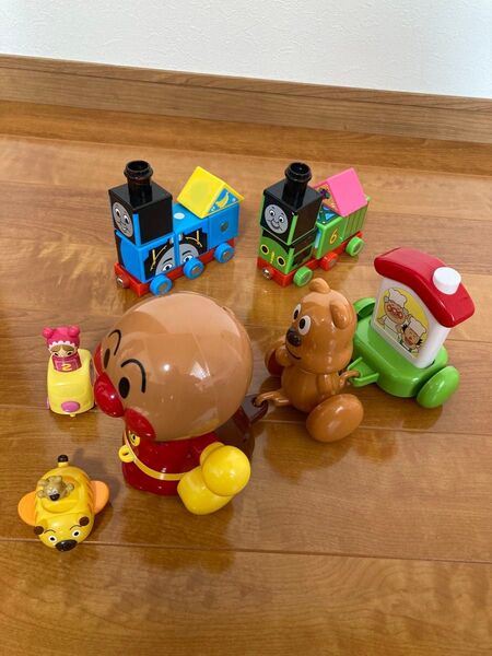 メロディおさんぽアンパンマン きかんしゃトーマスマグネットブロック おまけつき