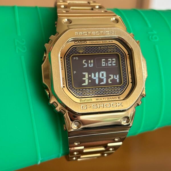 【美品】CASIO G-SHOCK GMW-B5000GD-9JF