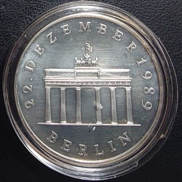 1990年 ドイツ銀貨 20マルク ブランデンブルク門の開門記念銀貨 silver999 純銀