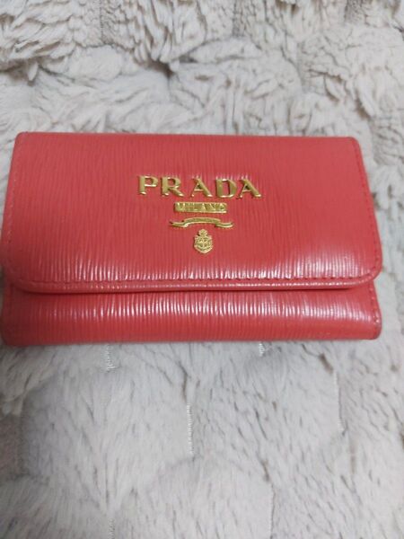 PRADA キーケース サフィアーノレザー レッド