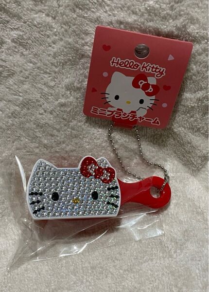 新品タグ付き サンリオ ハローキティ ミニブラシチャーム キラデコミニチュア ストラップ アクセサリー
