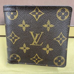新品同様! ルイヴィトン LOUIS VUITTON モノグラム ポルトフォイユ マルコ 財布 折り財布