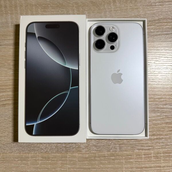 iPhone 16 Pro Max ホワイトチタニウム 256GB
