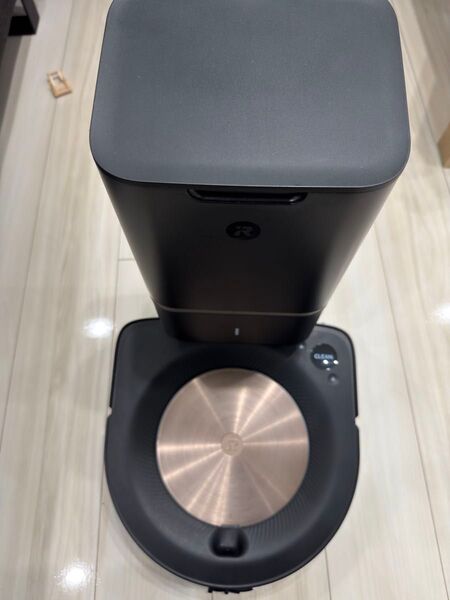 ルンバ iRobot s9+ ロボット掃除機本体 ブラックジャンク品 ルンバ
