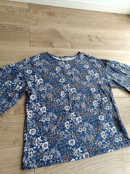 【StudioSanderson】ユニクロコラボTシャツ