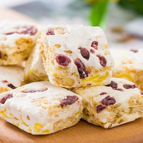 クランベリーもっちりヌガークッキー【6枚】+ 8種栄養ナッツスナックナッツバー5枚(約110g) セット