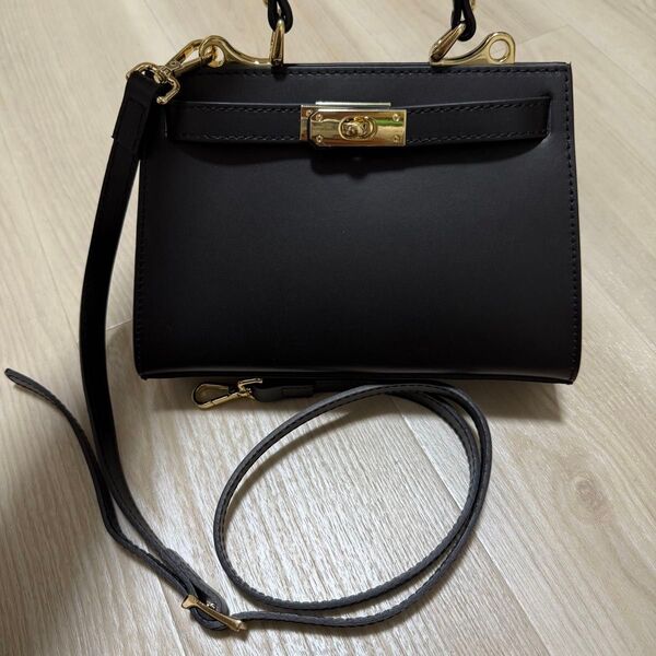 【美品】AULENTTI CLASSIC 2WAY ショルダーバッグ ハンドバッグ 2way ゴールド金具