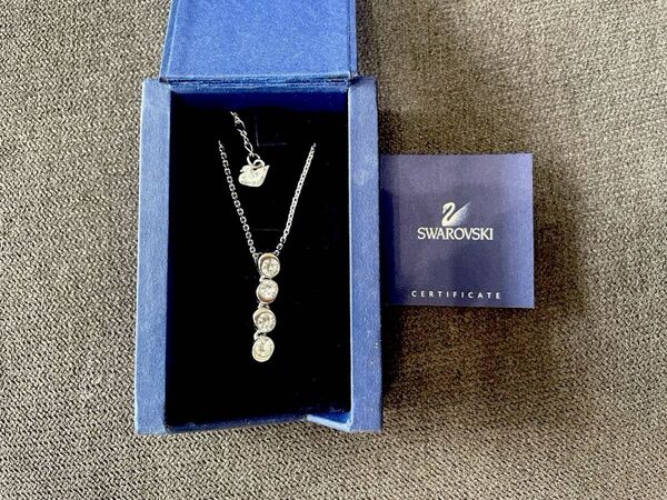 Swarovski ネックレス