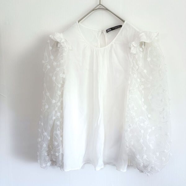 ZARA レース袖 ブラウス 花刺繍 白 ボリューム袖白 S