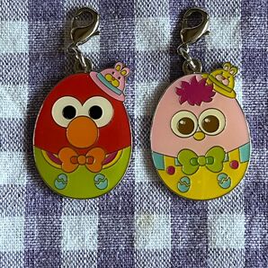 USJ エルモ モッピー イースターエッグ型チャーム キーホルダー 2個セット