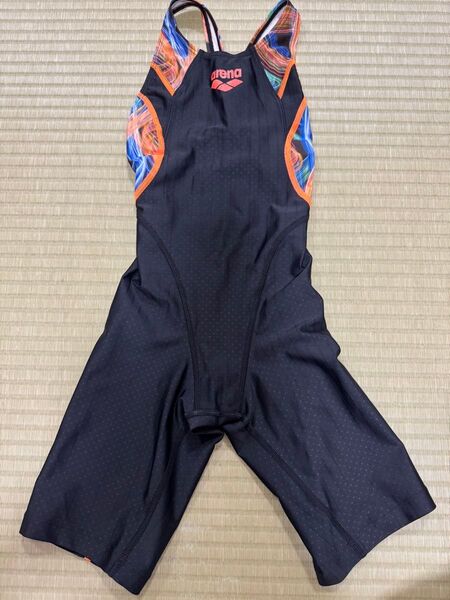 アリーナ ジュニア 競泳水着 130cm