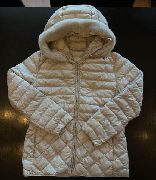 美品 マックスマーラ ザ キューブ ダウンコート ミンクファー グレージュ M MAX MARA ファー