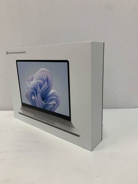 Surface Laptop Go 3 XJB-00004 Core i5-1235U メモリ8GB SSD128GB