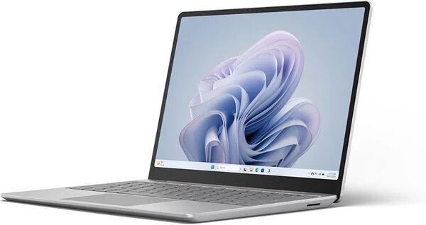 Surface Laptop Go 3 XJB-00004 Core i5-1235U メモリ8GB SSD128GB 未使用