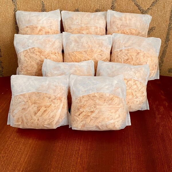 59 削りたてをお届けします 国産 ヒノキチップ ひのきおがくず 檜チップ 香り袋 おがくず10袋