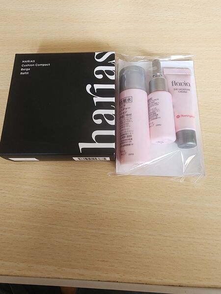 ハリアスクッションコンパクトベージュ コスメ 試供品