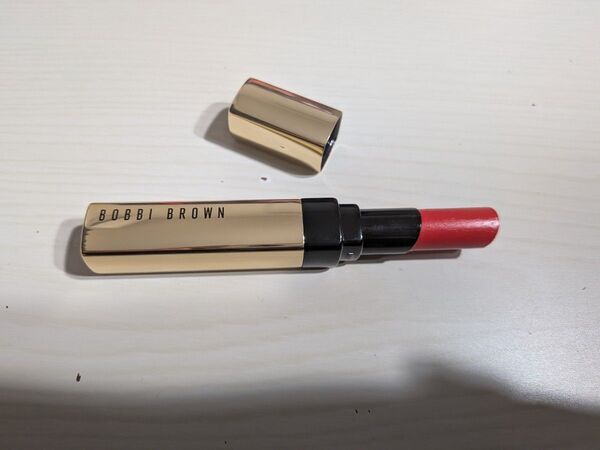 BOBBI BROWN リュクスシャイン インテンス リップ ワイルドポピー