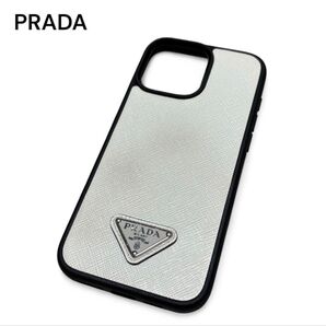 PRADA プラダ サフィアーノ トライアングルプレート iPhone 16 Pro Maxケース