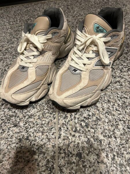 New Balance 9060 ベージュ ホワイトスニーカー ニューバランス 26.5