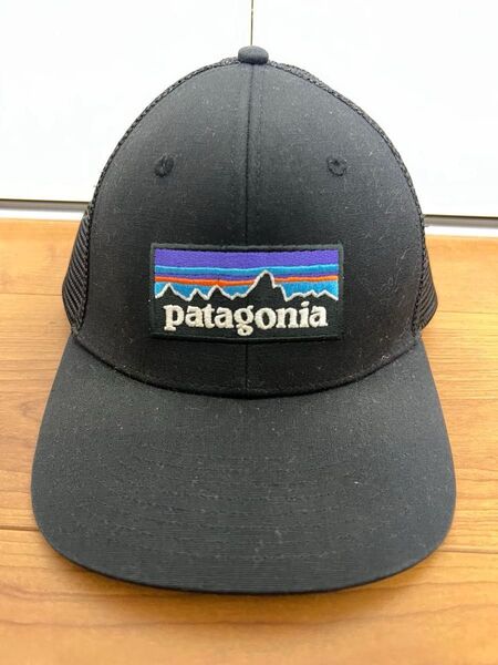 パタゴニア patagonia メッシュトラッカーキャップ 黒 キャップ メッシュキャップ patagonia