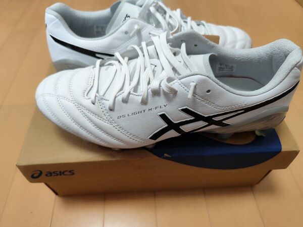 asics DS LIGHT X-FLY 5 1101A047-100【26cm】