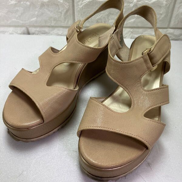 ヒルズアベニュー 厚底サンダル レザー 22.5㎝ ベージュ