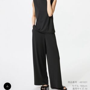 新品未使用タグ付き UNIQLO クレープジャージ セットアップ