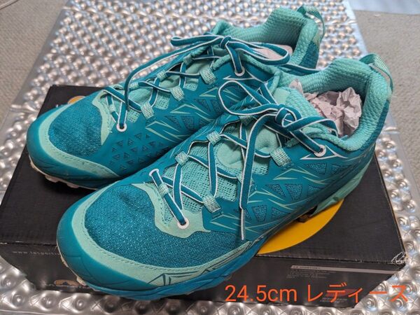 LA SPORTIVA AKYRA (レディース 24.5cm) + Superfeet 黒 インソール