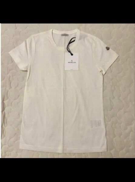 モンクレール定番シンプルTシャツ レディースM モンクレールの肩ワッペンTシャツ