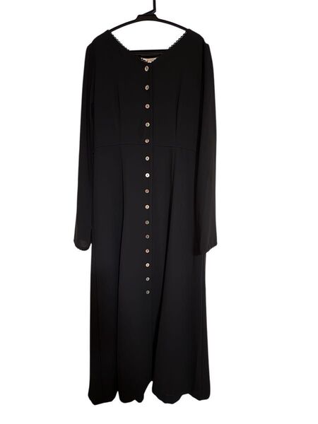 黒 ロングワンピース Vネック 前ボタン 長袖