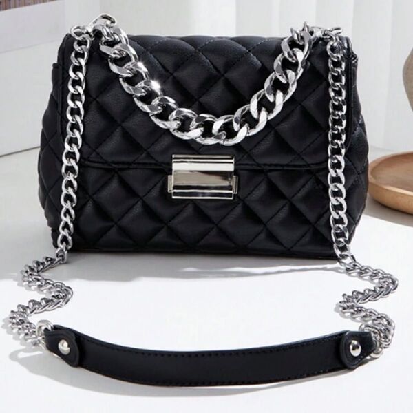 PUレザー ショルダーバッグ ハンドバッグ 大容量 ブラック SHEIN