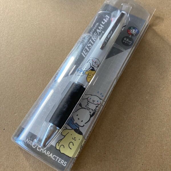 値下げ交渉不可! 箱割れあり ジェットストリーム4&1 サンリオ キャラクターズ4色ボールペン&シャープ 即購入大歓迎です♪