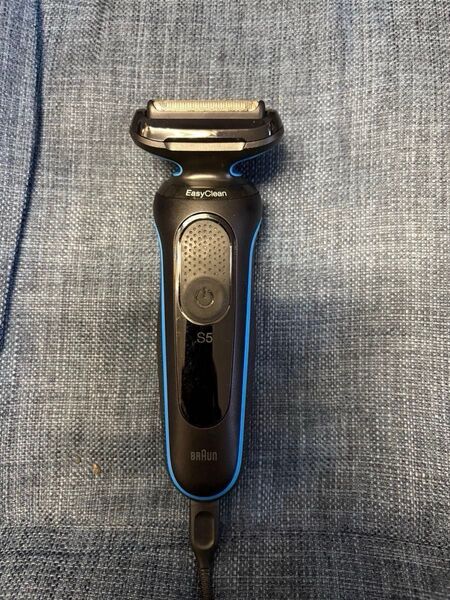 BRAUN Easy Clean S5 メンズシェーバー 中古品 長期保存商品 超音波洗浄 殺菌除菌済み
