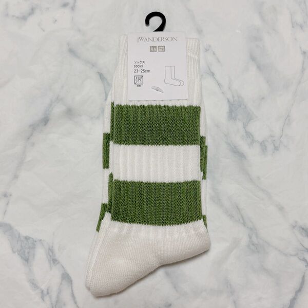 UNIQLO × JW ANDERSON コラボ靴下 ボーダーソックス グリーン 23-25