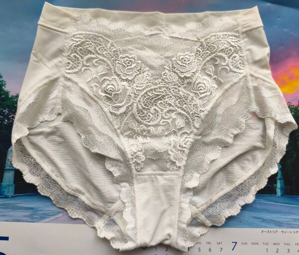 【未使用品】マルコ モンマリエ 補正下着 ブライダルショーツ レース Sサイズ