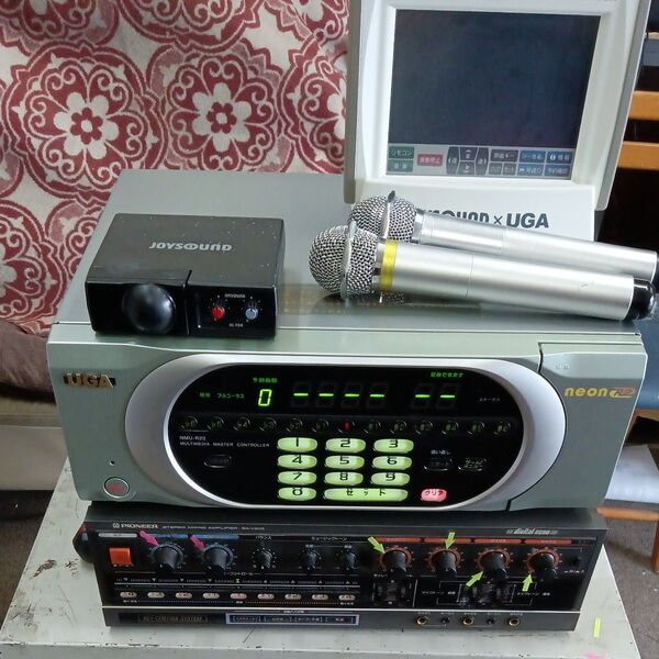 ジョイサウンド UGAネオンR-2家庭用.完動品.ロック無し.契約無し.一般家庭.公民館.自治会.デイサービス。