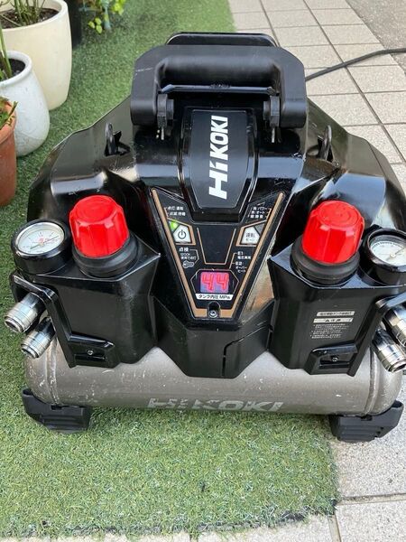 HIKOKI高圧コンプレッサーECー1245H3