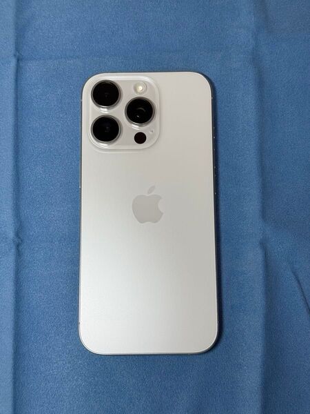iPhone 16 Pro ホワイトチタニウム 128GB SIMフリー 美品 日本語版 ケース ガラスフィルムつき