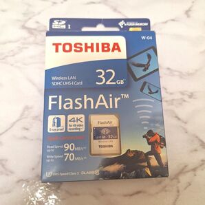 東芝 TOSHIBA FlashAir W-04 無線LAN搭載 32GB