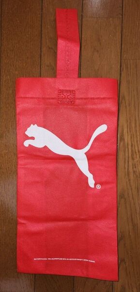 PUMA シューズケース レッド!