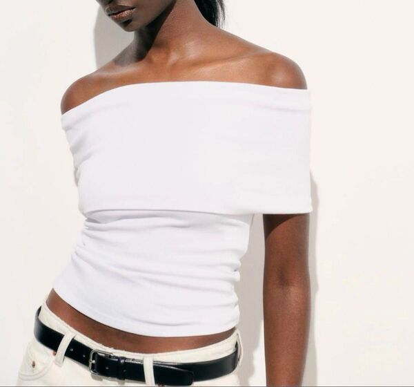【新品タグ付】ZARA ザラ オフショルダー Tシャツ 赤 カットソー トップス ビスチェ ベアトップ ストレッチ