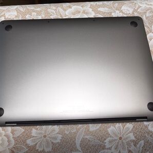 MacBook Pro M2 チップ 13 インチ