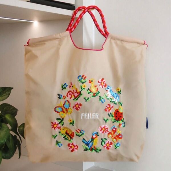 【新品】海外製 刺繍 トートバッグ エコバッグ Mサイズ ロゴ 軽量 ベージュ