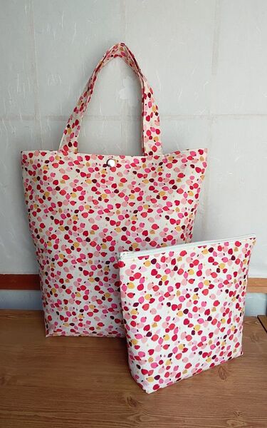 ハンドメイド トートバッグ& ポーチ セット イチゴ柄