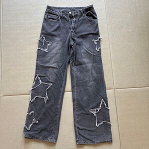 星型ダメージ加工デニムパンツ