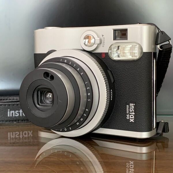 FUJIFILM instax mini90 ネオクラシック/充電器,フィルム付