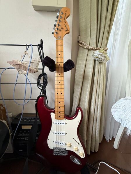 Fender Stratocaster エレキギター レッド