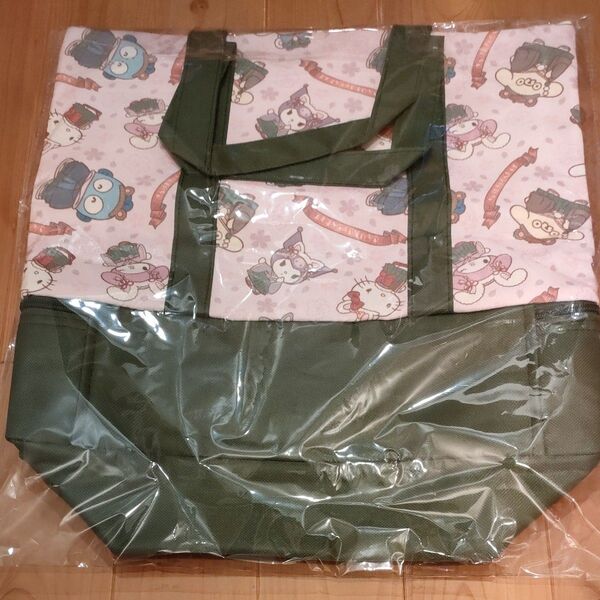 サンリオキャラクターズもふ耳レトロロリヰタ保冷ポケット付き2段と トートバッグ