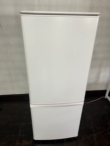 三菱 冷蔵庫 2ドア 右開き 146L MR-P15G-W マットホワイト